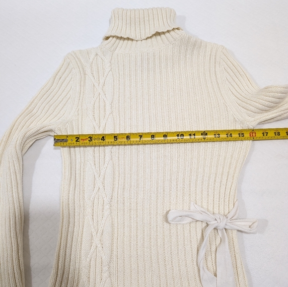 Sundance Legends rib knit side tie turtleneck sweater, ivory cream, size M - Picture 9 of 9
